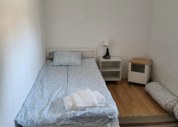 Peaceful Surrounding Private Pool Лориньян